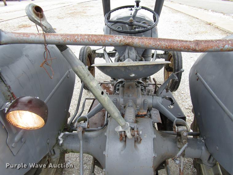 image for item DE5943 Ford 2N tractor