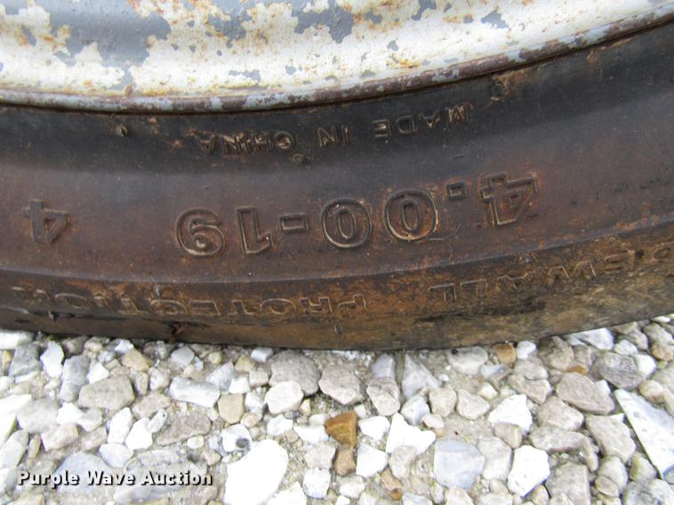 image for item DE5943 Ford 2N tractor