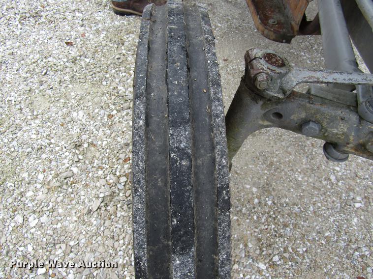 image for item DE5943 Ford 2N tractor