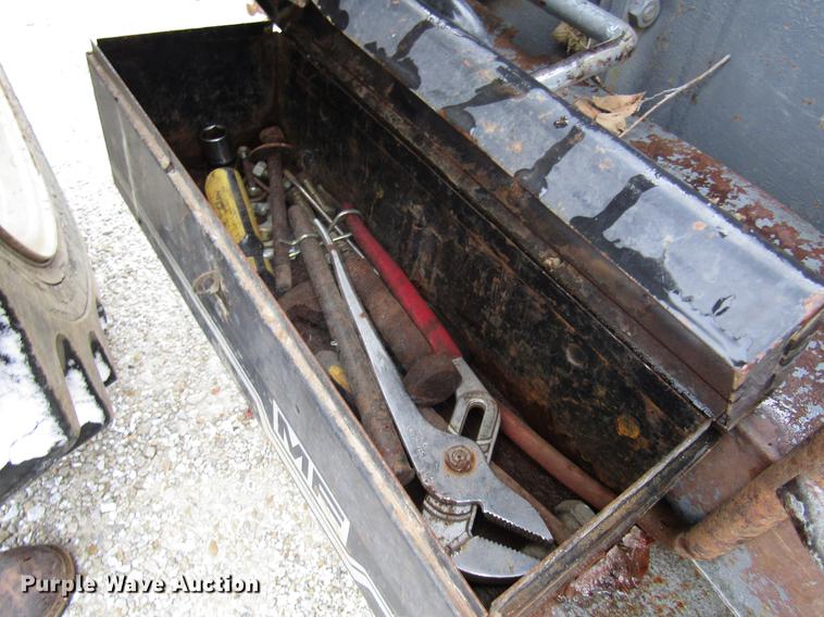 image for item DE5943 Ford 2N tractor