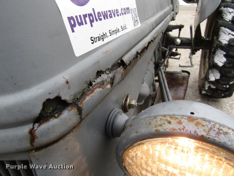 image for item DE5943 Ford 2N tractor