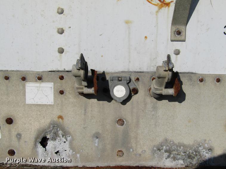 image for item DE5953 1991 Wilson double hopper bottom grain trailer