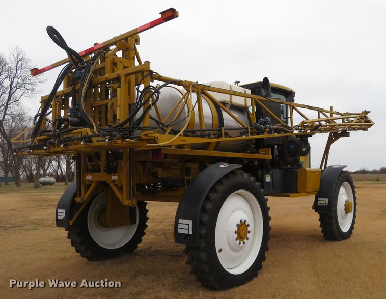 image for item DE6560 2006 Ag-Chem RoGator 874 sprayer