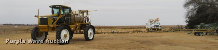 image for item DE6560 2006 Ag-Chem RoGator 874 sprayer