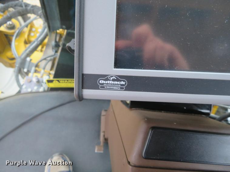 image for item DE6560 2006 Ag-Chem RoGator 874 sprayer