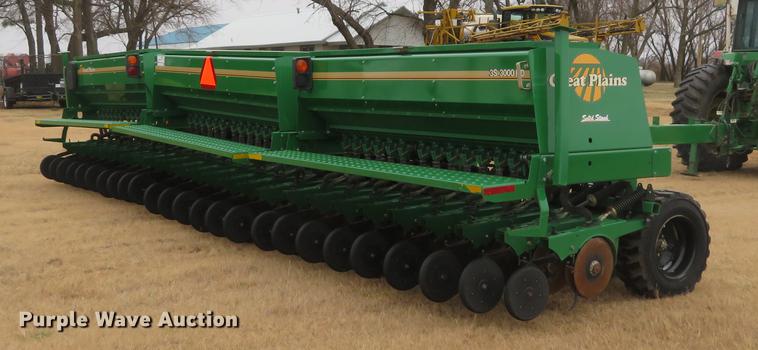 image for item DE6561 Great Plains 3S-3000HD Solid Stand grain drill