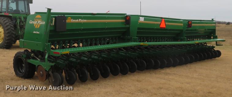 image for item DE6561 Great Plains 3S-3000HD Solid Stand grain drill