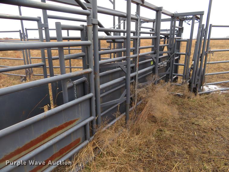 image for item DE6563 Rawhide corral