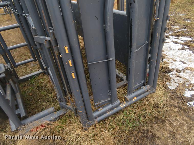 image for item DE6563 Rawhide corral