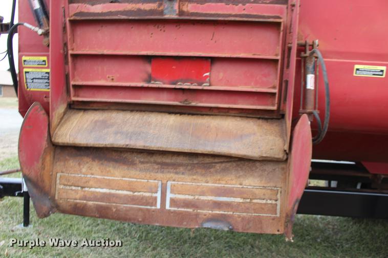 image for item DE6834 RotoMix 524-15B Forage Express feed mixer