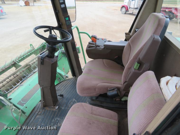 image for item DE8778 2006 John Deere 4895 windrower