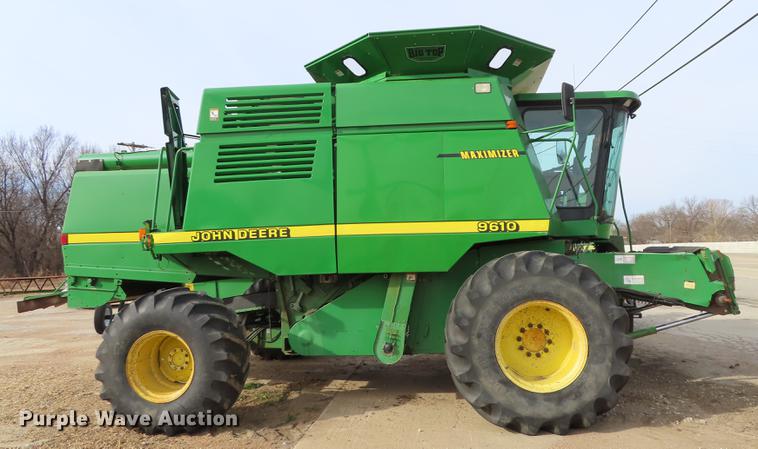 image for item DF1312 1999 John Deere 9610 RWA combine