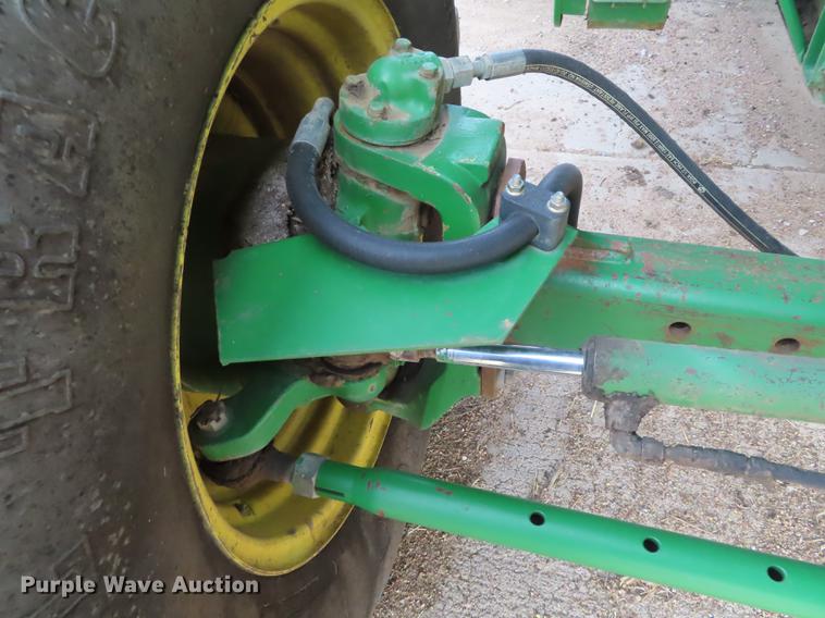 image for item DF1312 1999 John Deere 9610 RWA combine