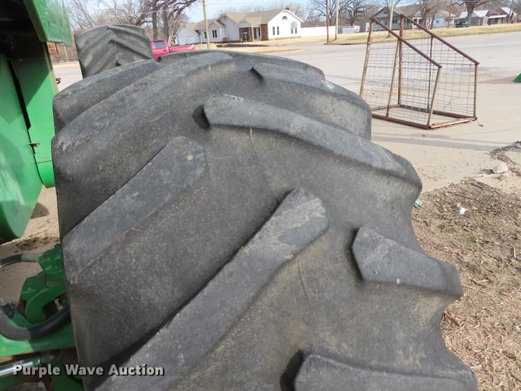 image for item DF1312 1999 John Deere 9610 RWA combine