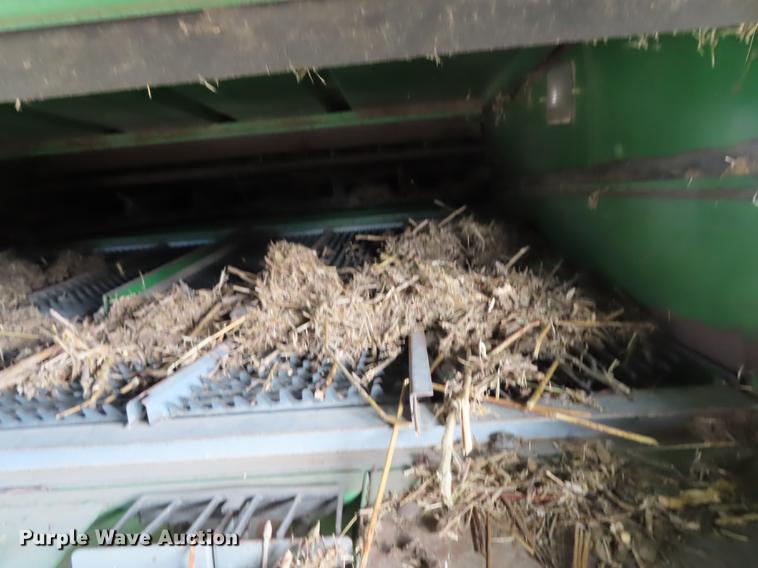 image for item DF1312 1999 John Deere 9610 RWA combine