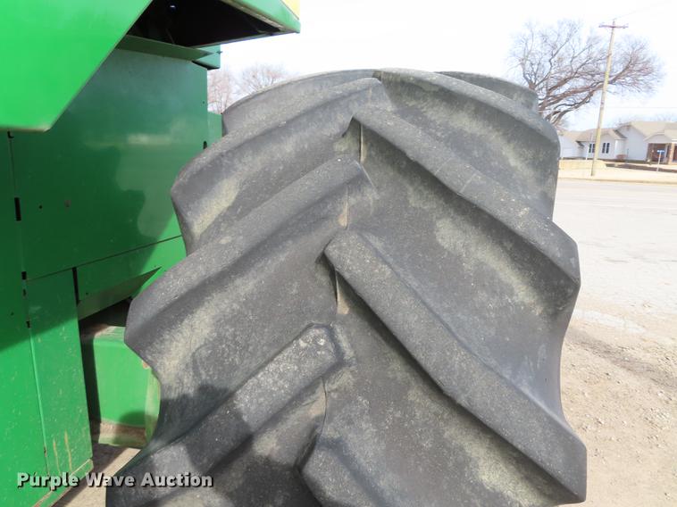 image for item DF1312 1999 John Deere 9610 RWA combine