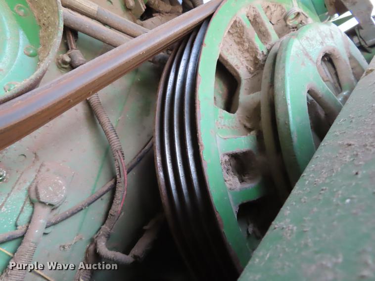 image for item DF1312 1999 John Deere 9610 RWA combine