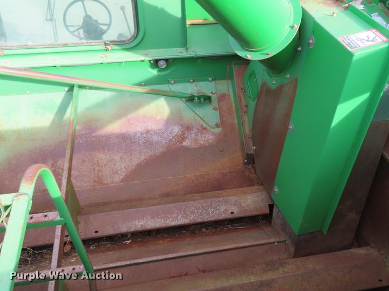 image for item DF1312 1999 John Deere 9610 RWA combine