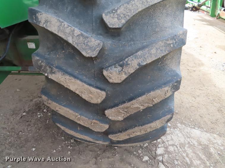 image for item DF1312 1999 John Deere 9610 RWA combine