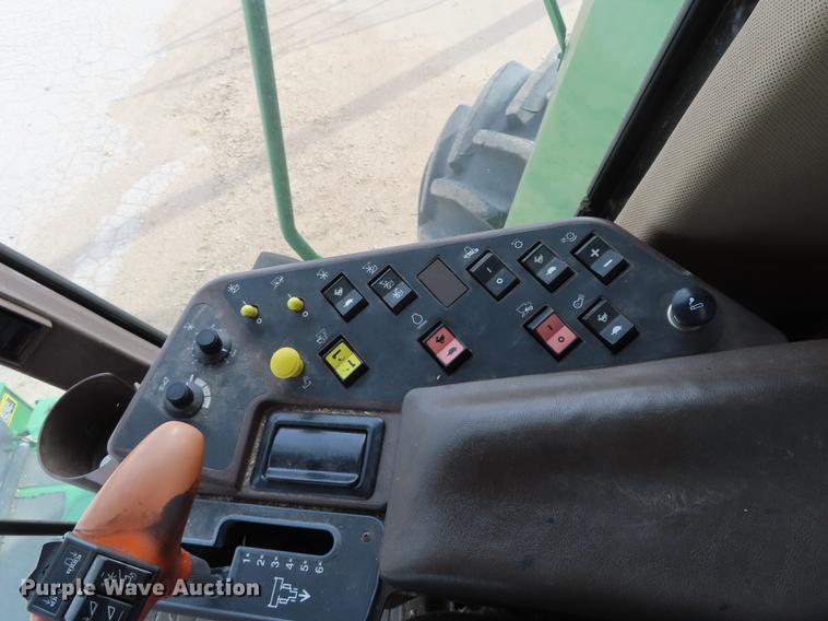 image for item DF1312 1999 John Deere 9610 RWA combine