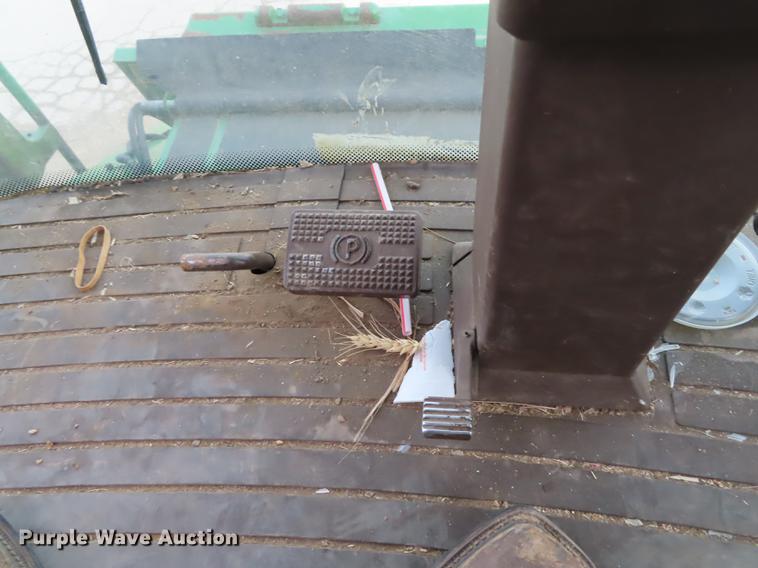 image for item DF1312 1999 John Deere 9610 RWA combine