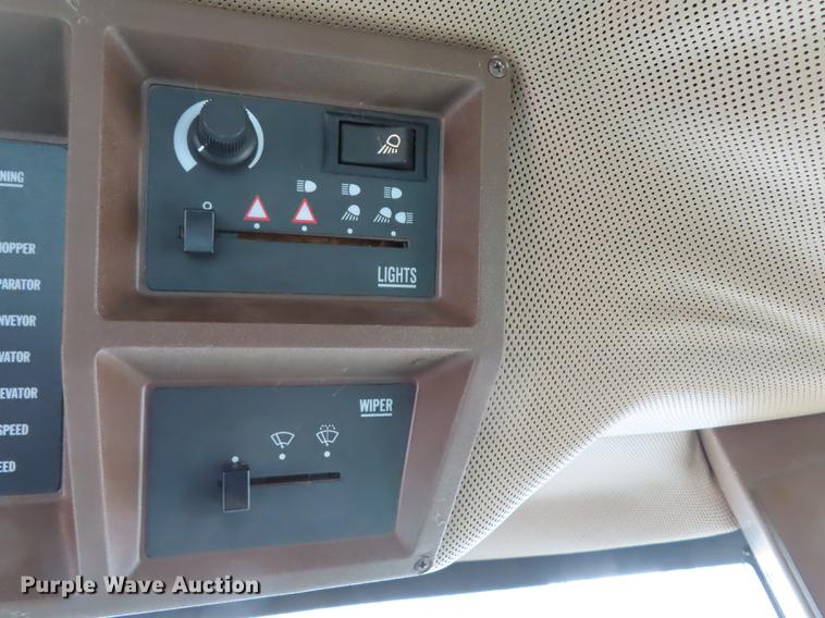 image for item DF1312 1999 John Deere 9610 RWA combine