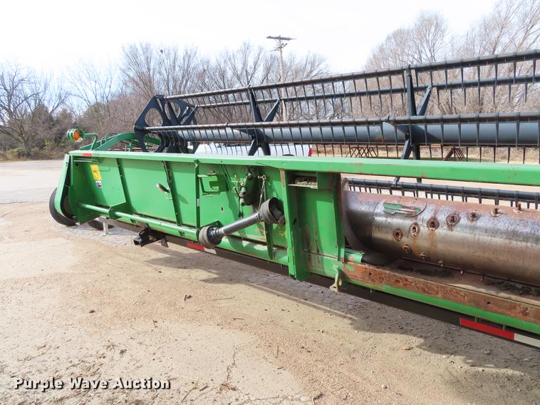 image for item DF1313 1998 John Deere 930 flex head and trailer