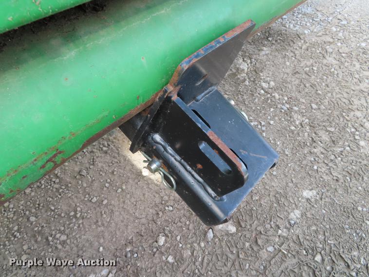 image for item DF1313 1998 John Deere 930 flex head and trailer