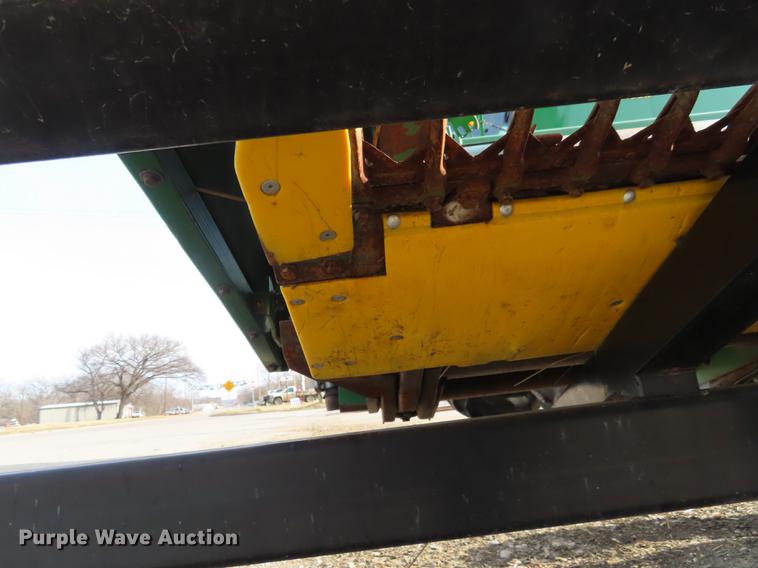 image for item DF1313 1998 John Deere 930 flex head and trailer