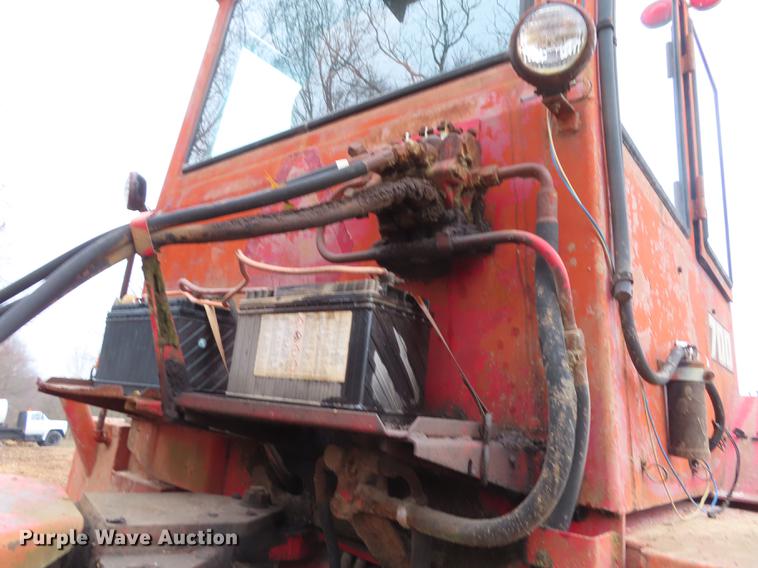 image for item DF1321 1975 Versatile 700 4WD tractor