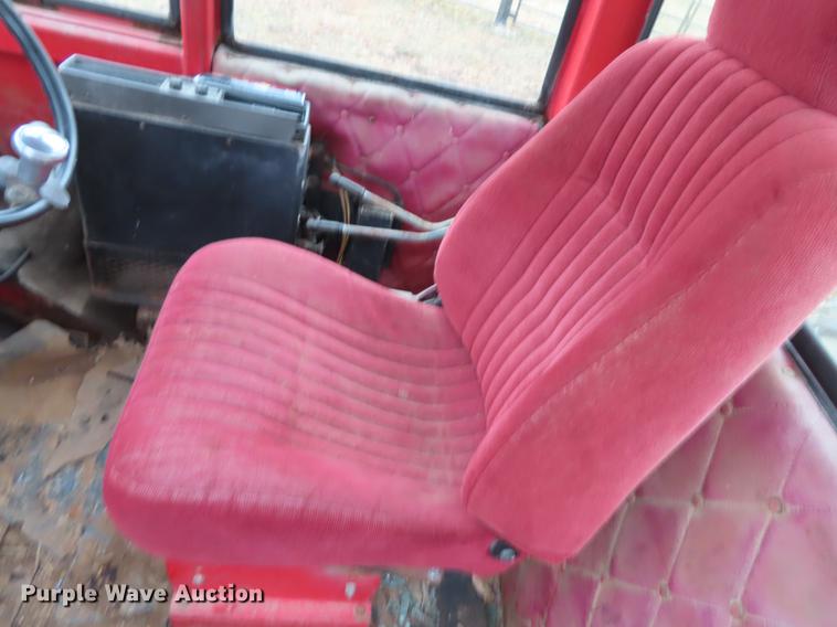 image for item DF1321 1975 Versatile 700 4WD tractor