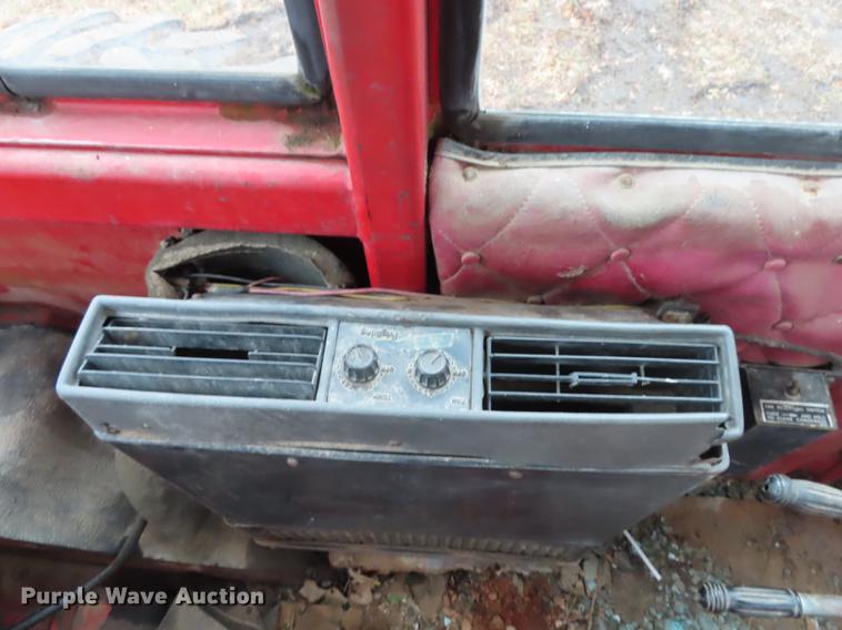 image for item DF1321 1975 Versatile 700 4WD tractor