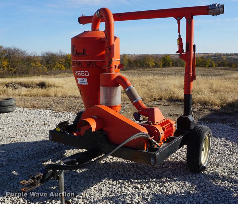 image for item DF1585 1987 Caldwell 2950 grain vacuum