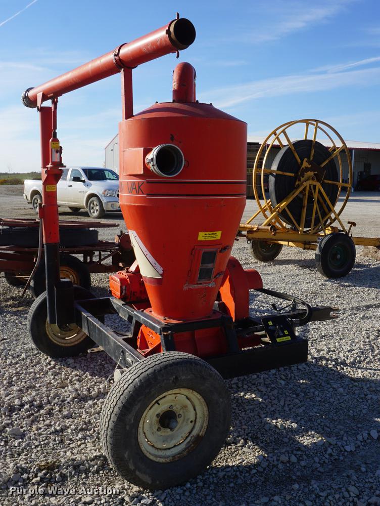 1987 Caldwell 2950 grain vacuum in Corning, KS Item DF1585 sold