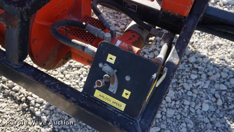 image for item DF1585 1987 Caldwell 2950 grain vacuum