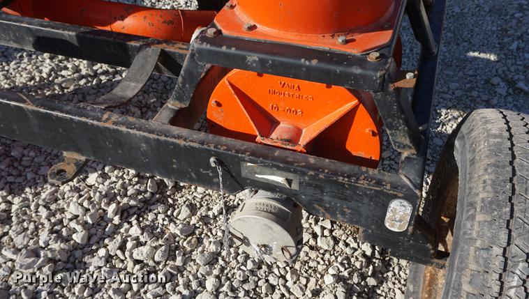 image for item DF1585 1987 Caldwell 2950 grain vacuum