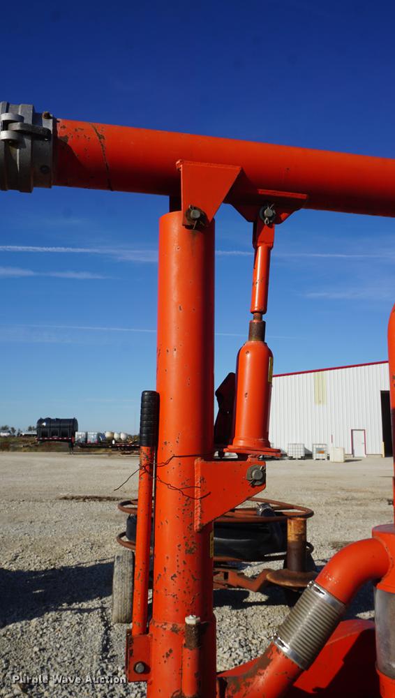 image for item DF1585 1987 Caldwell 2950 grain vacuum