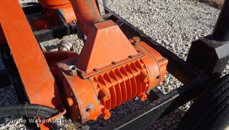 image for item DF1585 1987 Caldwell 2950 grain vacuum