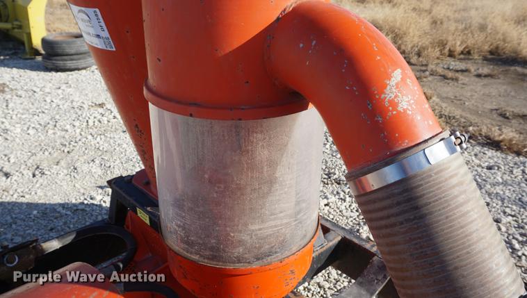 image for item DF1585 1987 Caldwell 2950 grain vacuum