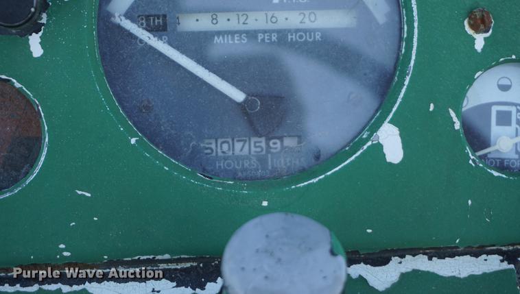 image for item DF1640 1965 John Deere 4020 tractor