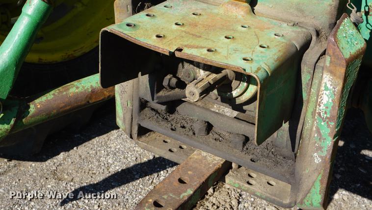 image for item DF1640 1965 John Deere 4020 tractor