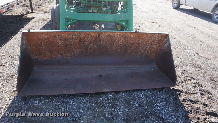 image for item DF1640 1965 John Deere 4020 tractor