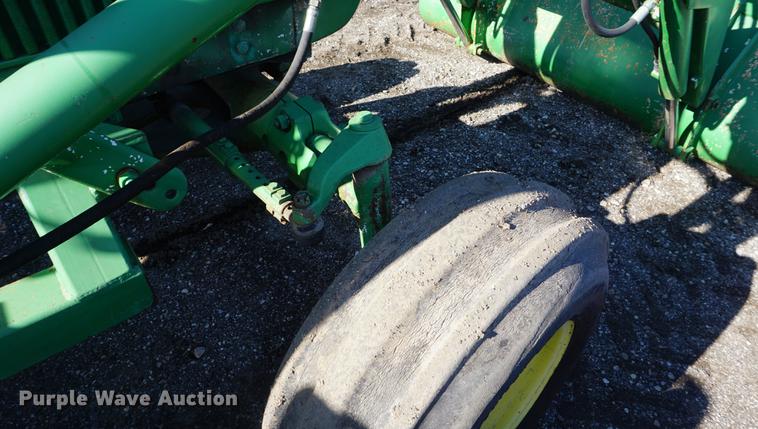 image for item DF1640 1965 John Deere 4020 tractor