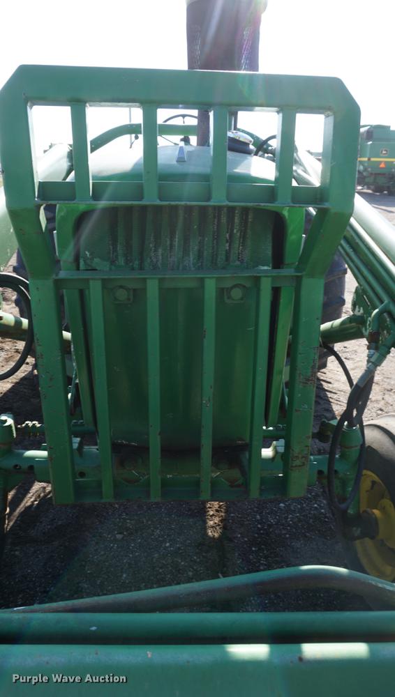 image for item DF1640 1965 John Deere 4020 tractor