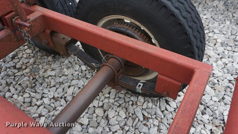 image for item DF1682 Hay bale trailer