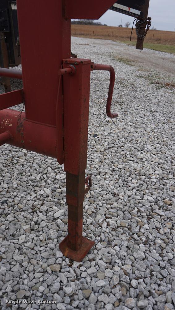 image for item DF1682 Hay bale trailer