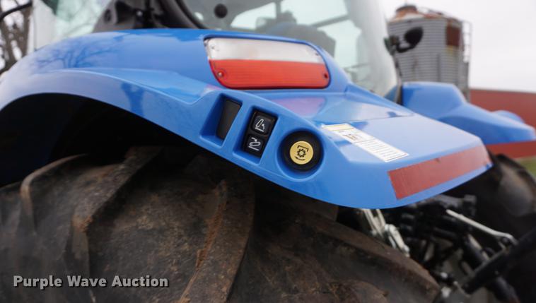 image for item DF1684 2015 New Holland T6.155 MFWD tractor