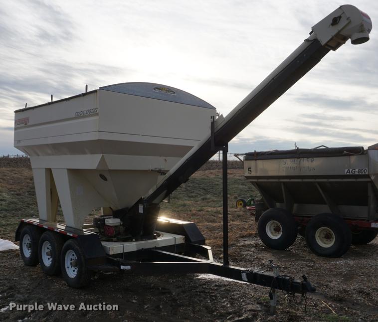 image for item DF1689 Friesen 375 seed tender