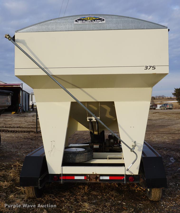 image for item DF1689 Friesen 375 seed tender