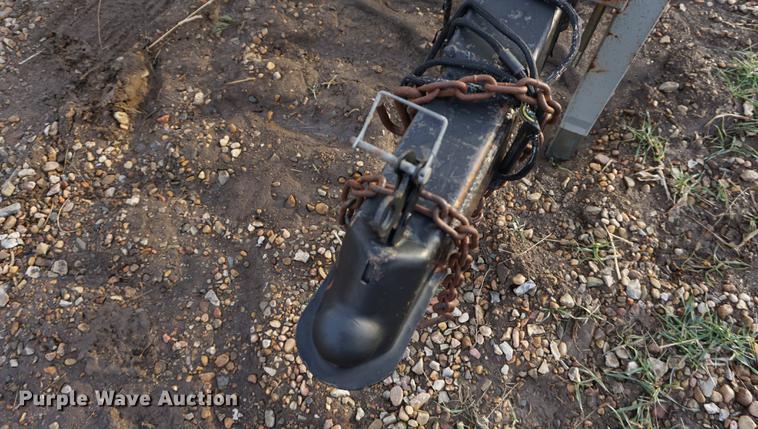 image for item DF1689 Friesen 375 seed tender